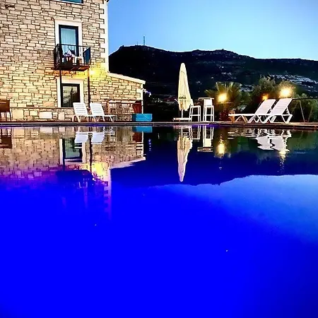 Victoria And Lounge Hotel 2*