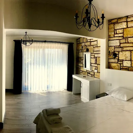 Victoria And Lounge 2*