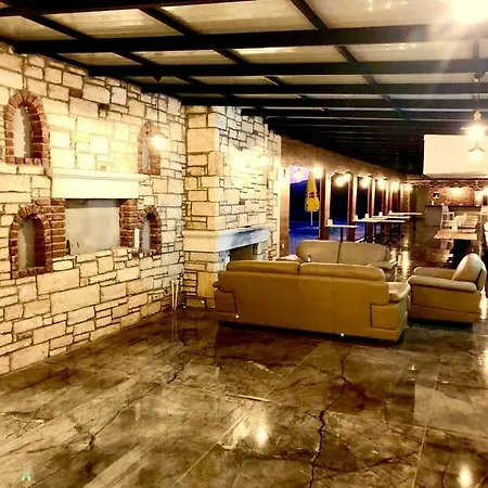 Victoria And Lounge 2* Foça