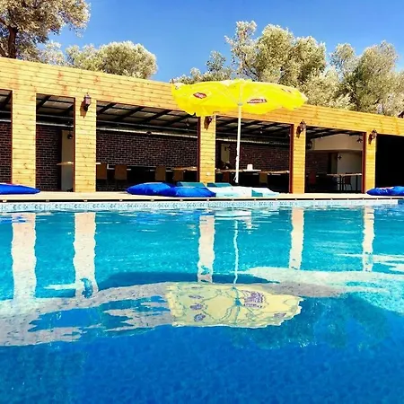 Victoria And Lounge 2* Foça