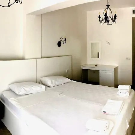 Victoria And Lounge Hotel Foça