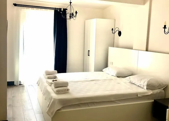 Victoria And Lounge Hotel Foca