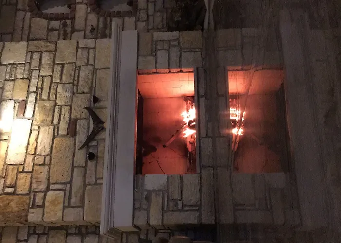 Victoria And Lounge 2* Foca