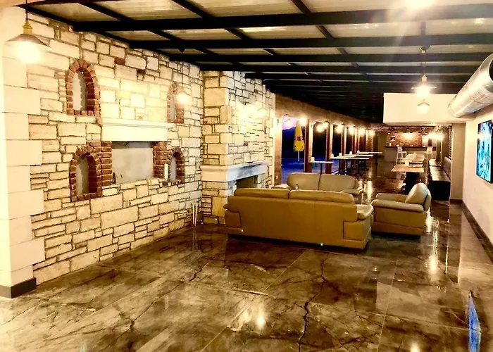 Victoria And Lounge 2* Foca