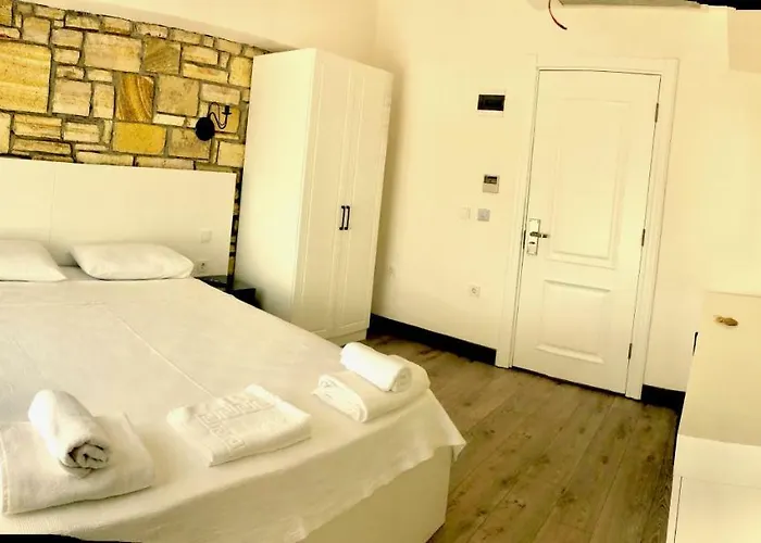 Hotel Victoria And Lounge