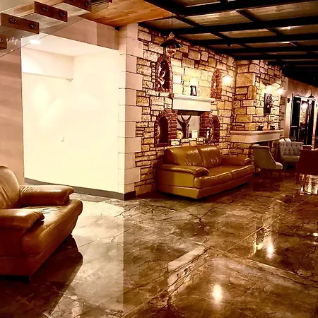 فندق Victoria And Lounge 2*