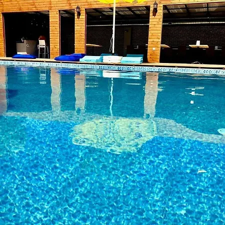 Victoria And Lounge Hotel 2*