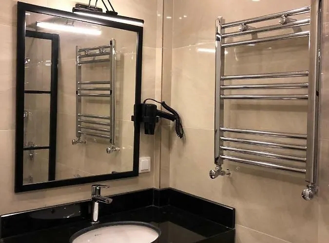 Otel Victoria And Lounge