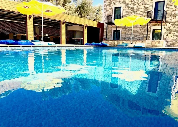 Otel Victoria And Lounge 2*